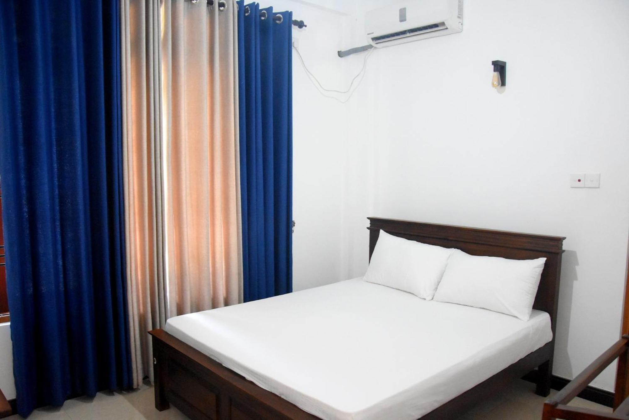 Silverline Guest House Anuradhapura Exterior foto