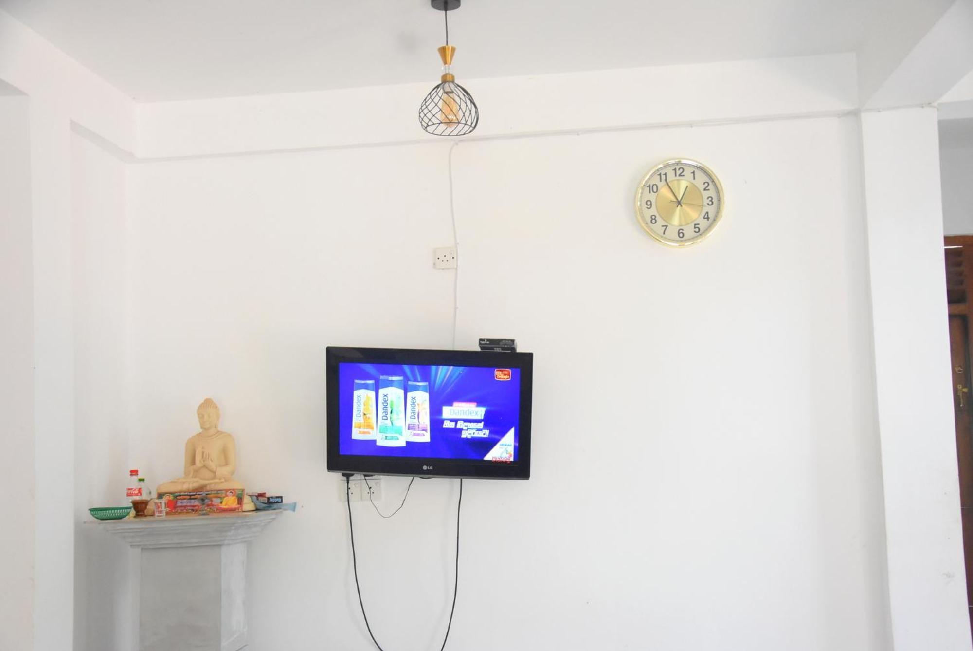 Silverline Guest House Anuradhapura Exterior foto