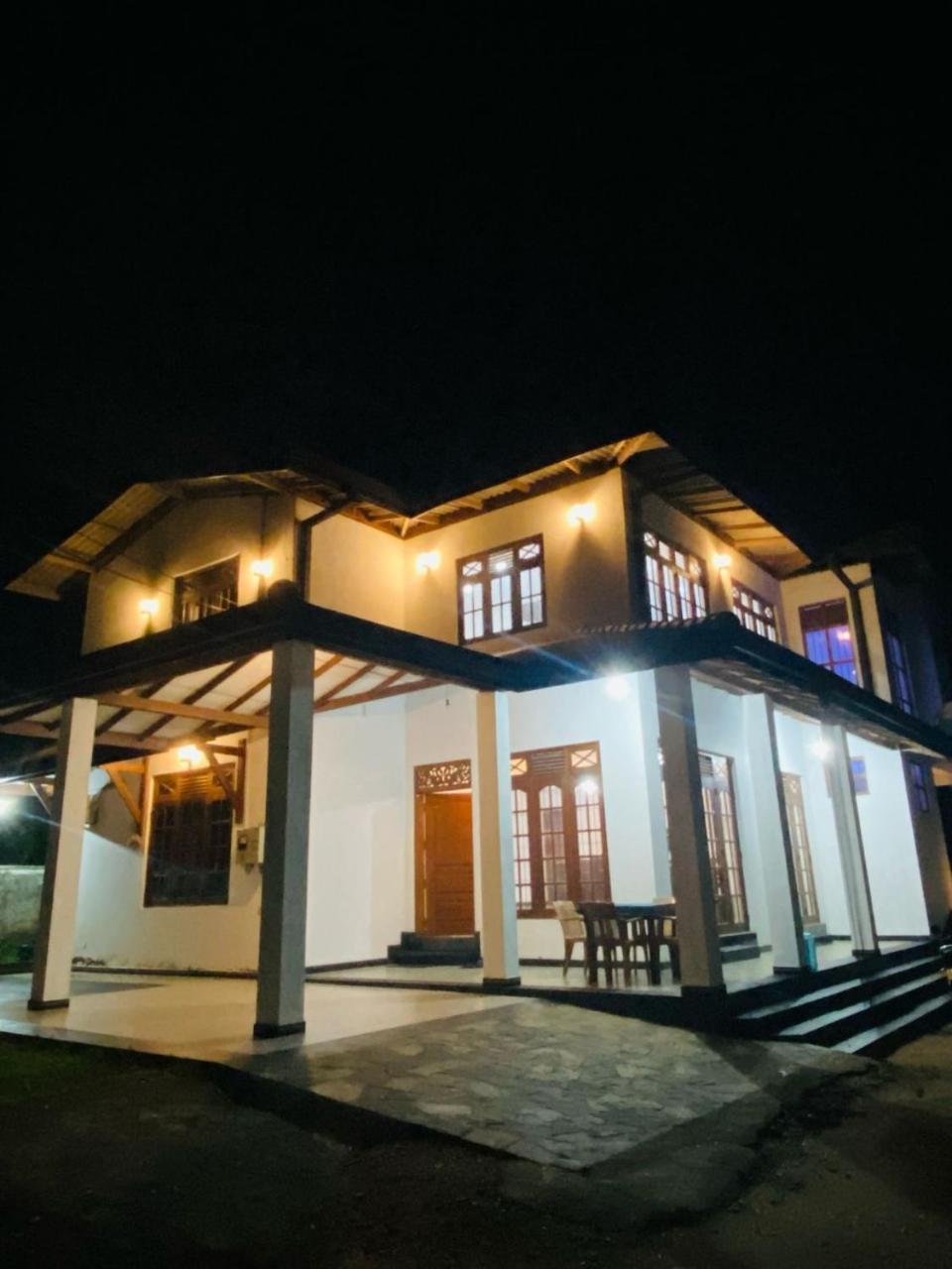 Silverline Guest House Anuradhapura Exterior foto