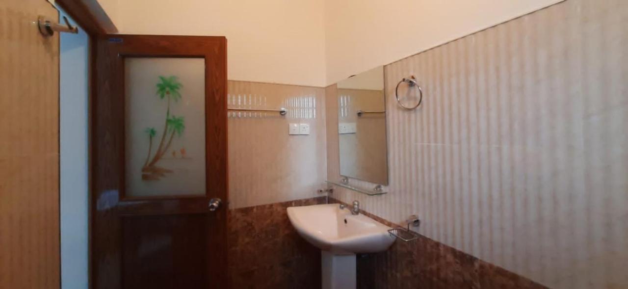 Silverline Guest House Anuradhapura Quarto foto