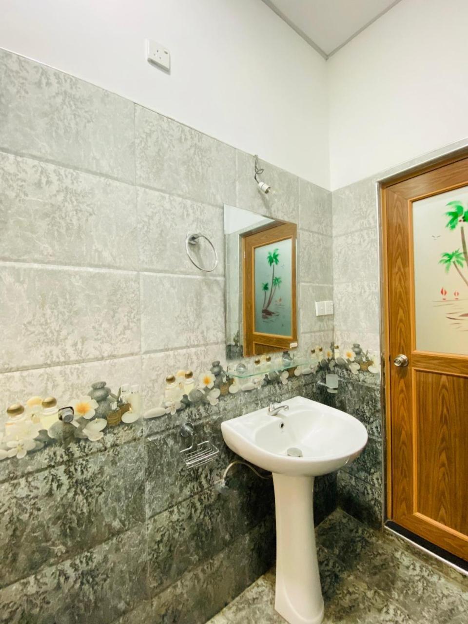 Silverline Guest House Anuradhapura Quarto foto